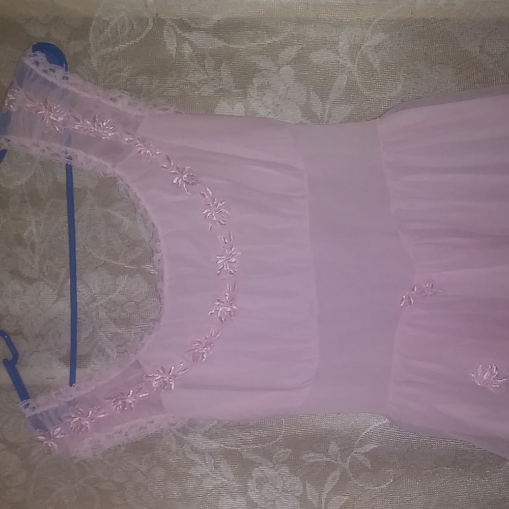 Vintage Ballerina Negligee no brand. Med.